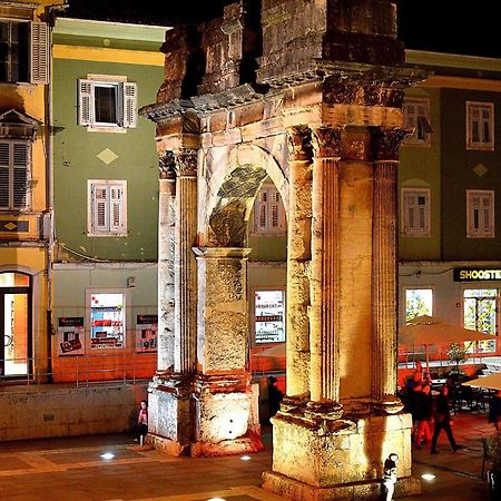 PUY Sunny Corner In City Center With Free Parking 아파트 외부 사진