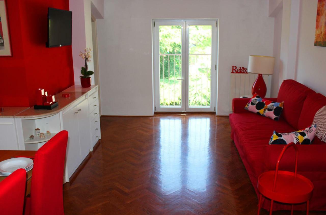 PUY Sunny Corner In City Center With Free Parking 아파트 외부 사진